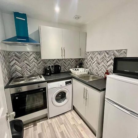 Large 2 Bed Near Glasgow Airport Paisley Ngoại thất bức ảnh