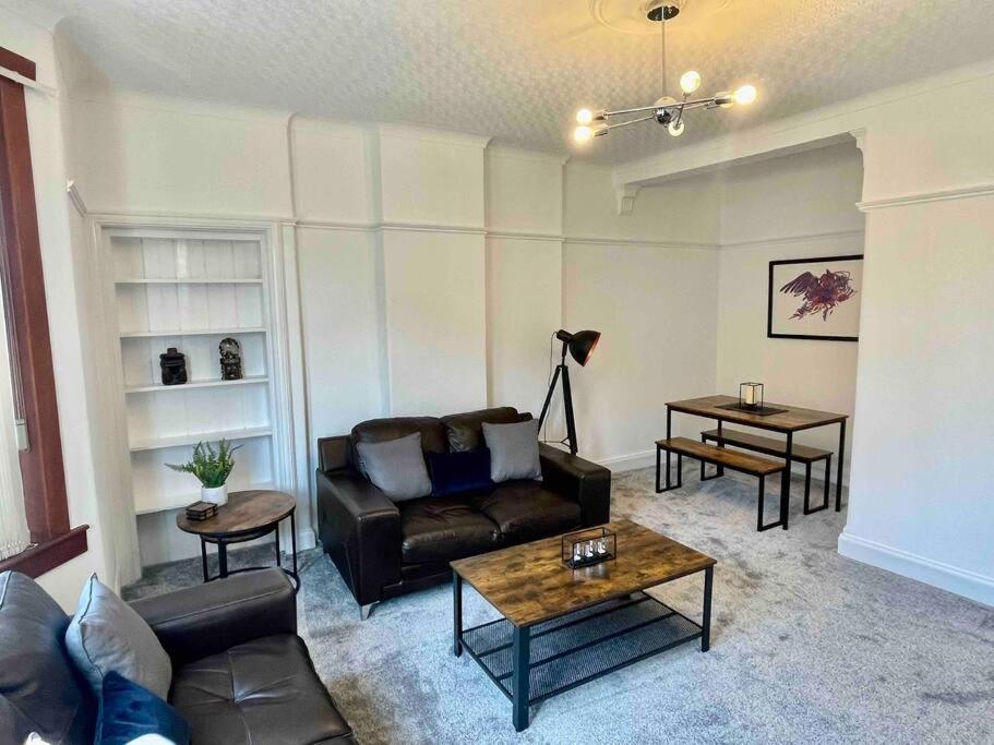 Large 2 Bed Near Glasgow Airport Paisley Ngoại thất bức ảnh