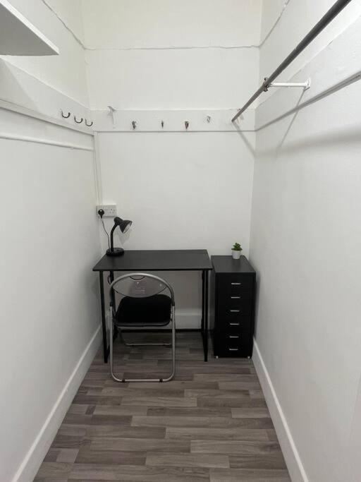 Large 2 Bed Near Glasgow Airport Paisley Ngoại thất bức ảnh